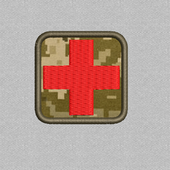 Шеврон нашивка Медичний Хрест червоний на пікселі 50*50 квадратний на липучці вишитий